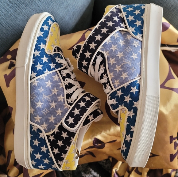Louis Vuitton 'Aculpulco' Sneakers - Picture 8 of 11